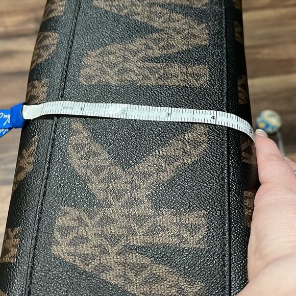 🖤 Michael Kors Kenly Black and Brown Signature Print Tote Bag - Picture 15 of 15